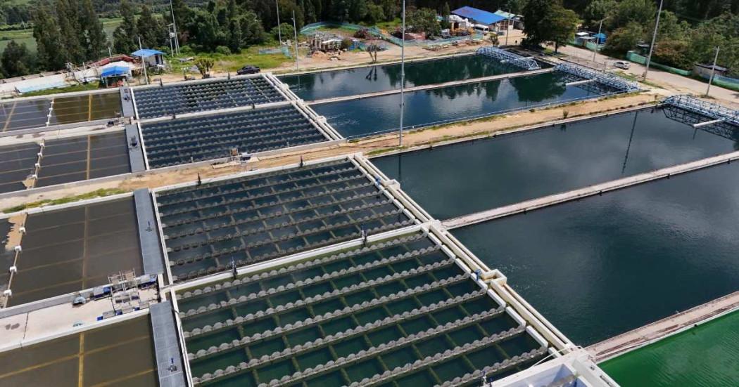 Foto que muestra canales de agua 