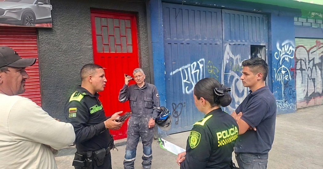 Foto de funcionarios del Distito en un operativo de control 
