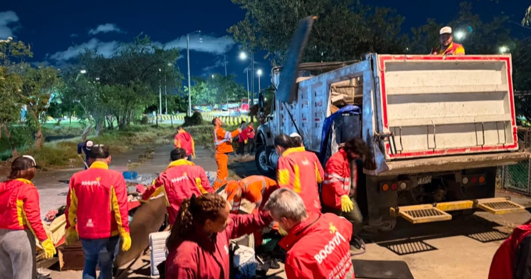 Foto de del operativo que permitió la intervención 95 m² de espacio público en Barrios Unidos en Bogotá.