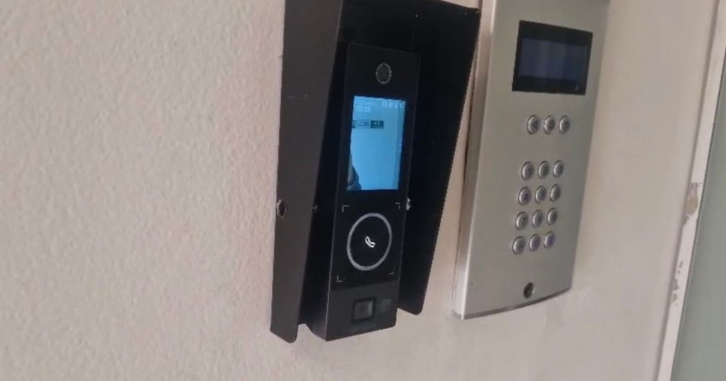 Sistema de ingreso automatizado a un conjunto residencial.