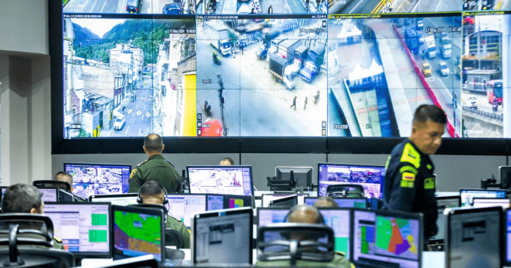 Pantallas del C4 monitoreadas por la Secretaría de Seguridad y la Policía de Bogotá-