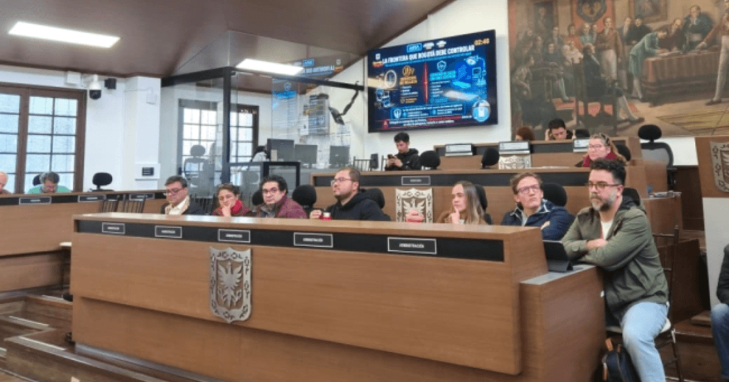 Secretarios y secretarias del Distrito durante sesión del Concejo de Bogotá