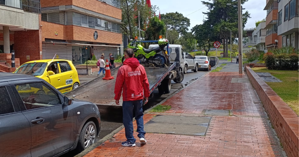 Foto de funcionarios del Distrito en operativo de seguridad