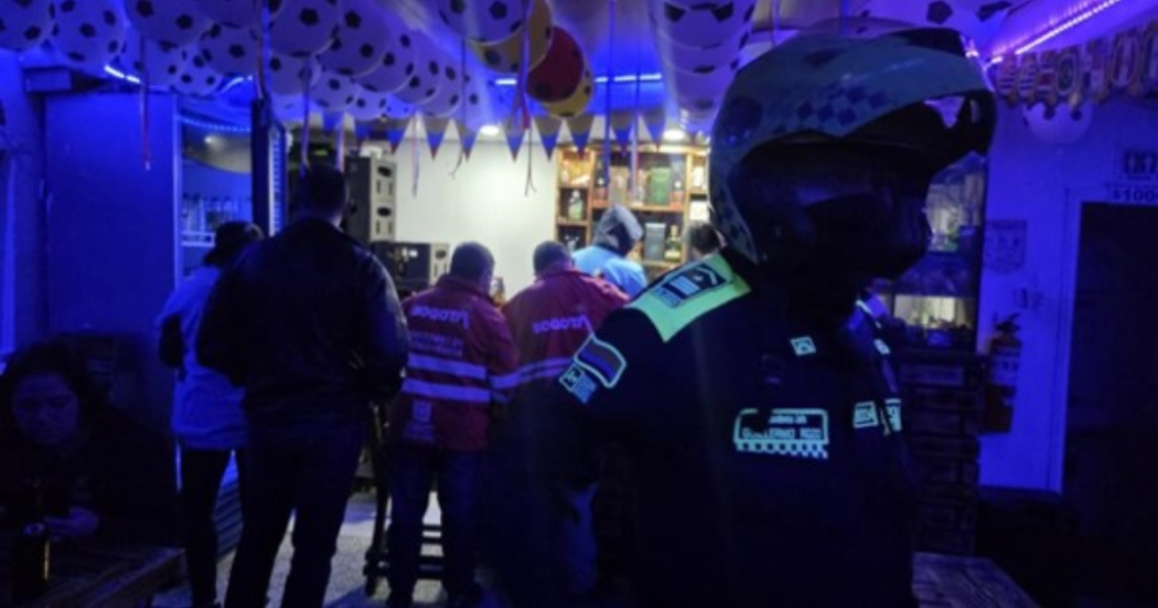Imagen del operativo en uno de los bares