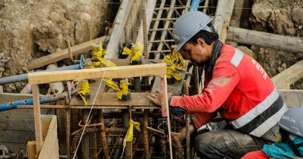 Foto de un trabajador del IDU. 