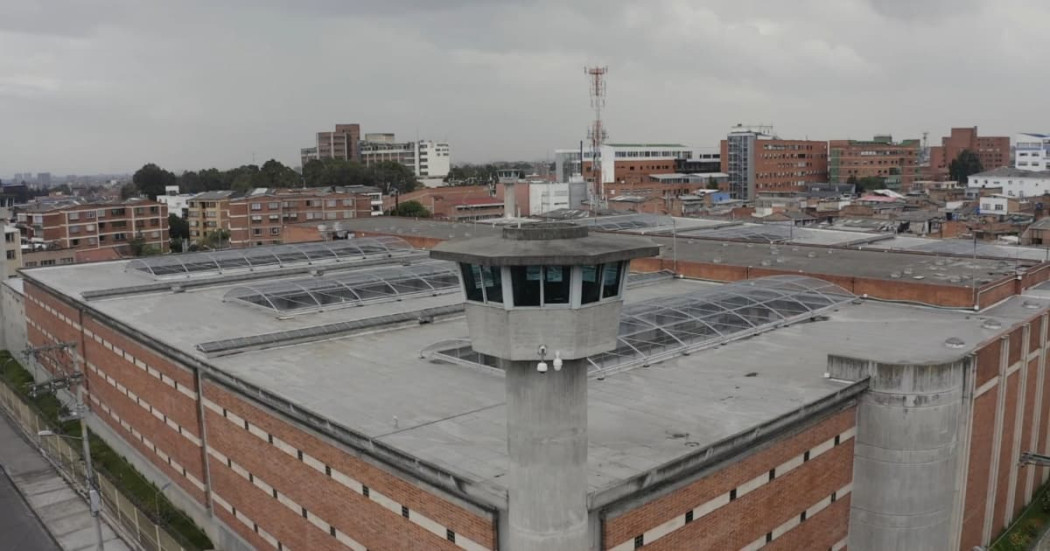 Foto panorámica de la Cárcel Distrital de Bogotá.