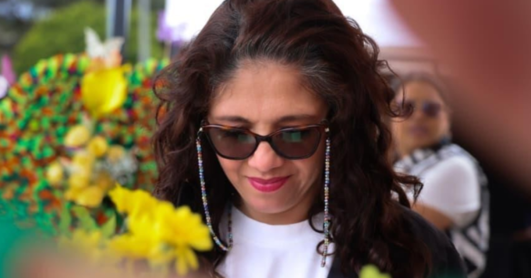 Imagen de una mujer sonriendo