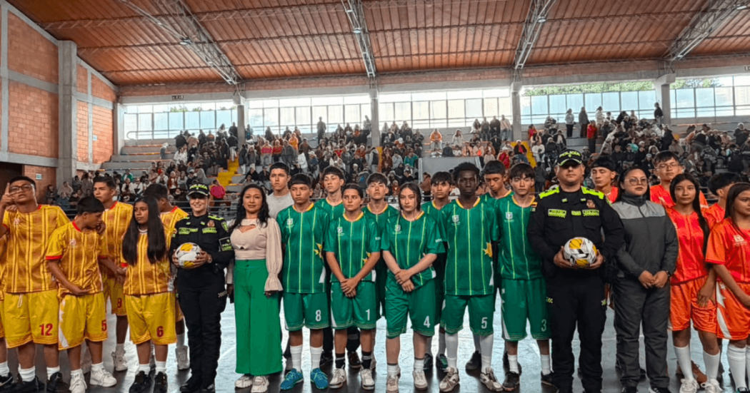 Estudiantes durante el segundo encuentro del proyecto ‘Usme Juega, Aprende y Vive en Paz 2025’.