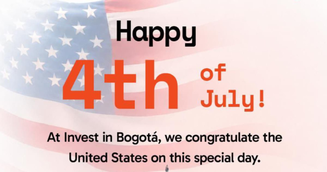Bandera de Estados Unidos con un texto de happy cuatro de julio Invest in Bogotá at congratulate the United States on this special day.