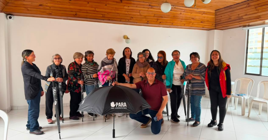 Foto de un grupo de ciudadanos de la localidad de Fontibón