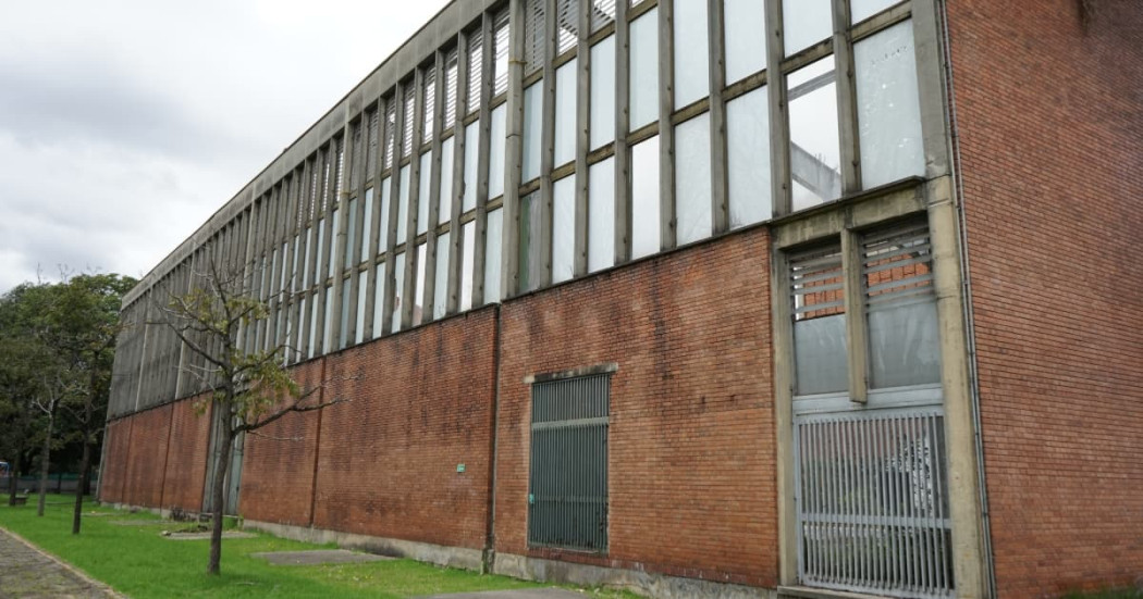 Fachada de los coliseos menores de la Unidad Deportiva El Salitre, escenario donde el IDRD proyecta iniciar obras de construcción y modernización en 2026.