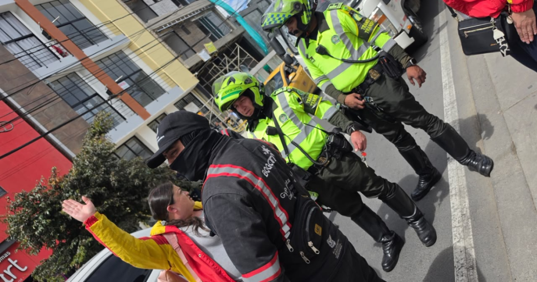 Foto de funcionarios del Distrito en operativo de seguridad