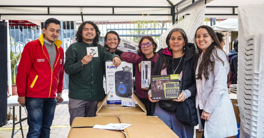 Foto de ciudadanas de la localidad de La Candelaria