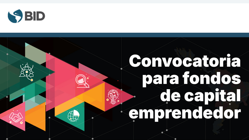 Gestores de inversión analizando oportunidades de capital emprendedor