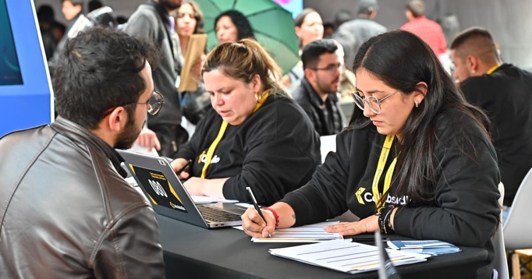 Foto de una feria de empleo en uno de los municipios de Cundinamarca.