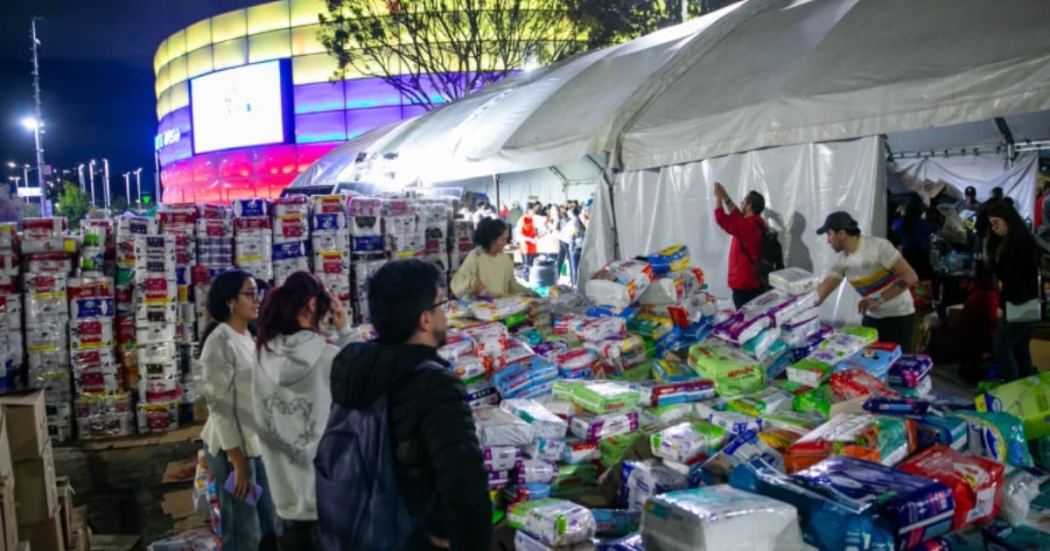 Foto de donaciones adelantadas por ciudadanía bogotana en El Campín