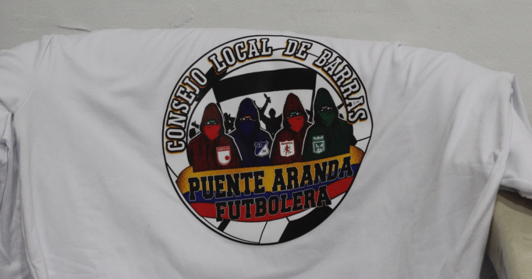 Camiseta confeccionada por barristas.