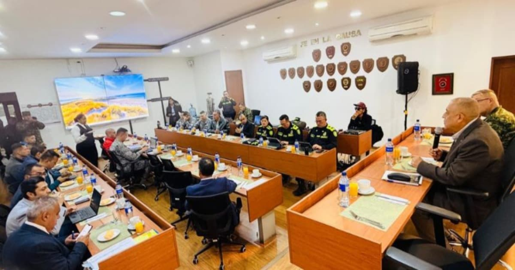 Foto de reunión en la Gobernación de Cundinamarca. 
