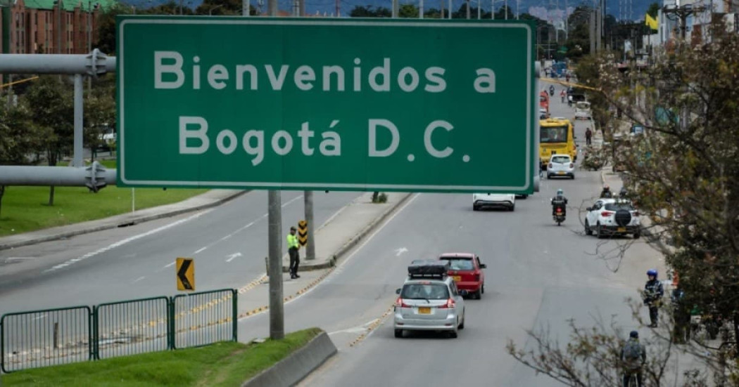 Foto de una vía de Bogotá.