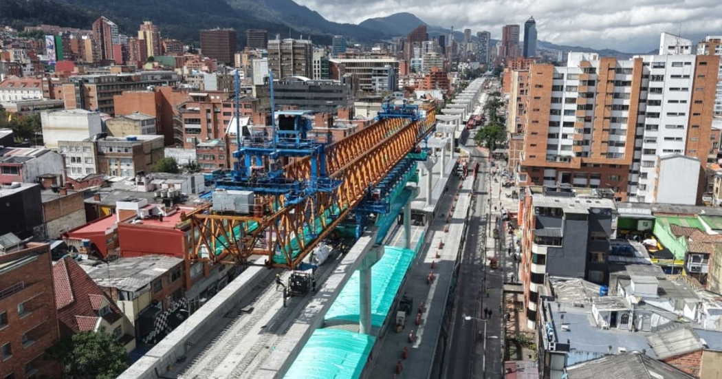 Foto de un frente de obra del Metro de Bogotá