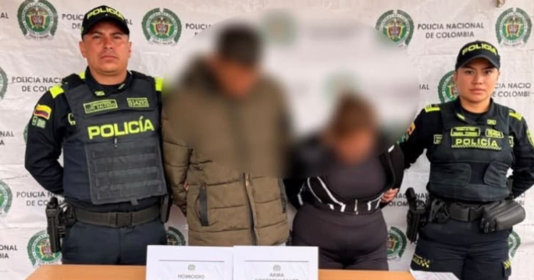 Foto de los dos capturados en Soacha por la muerte guarda de seguridad de TransMilenio, Cristian Garzón.