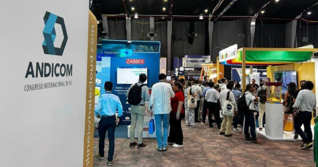 Foto de la feria ANDICOM en Bogotá.