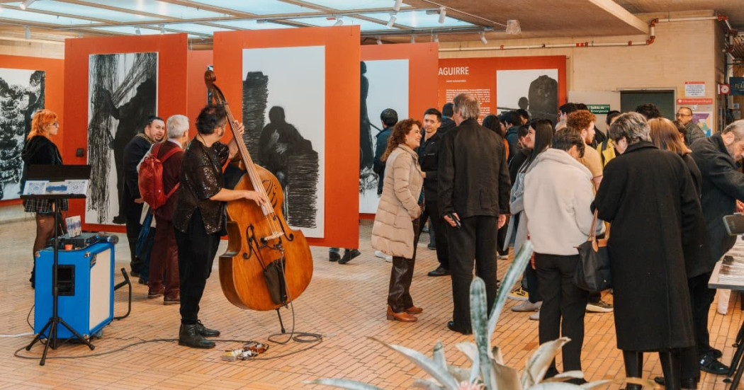 Foto de una exposición musical en un teatro en Bogotá.