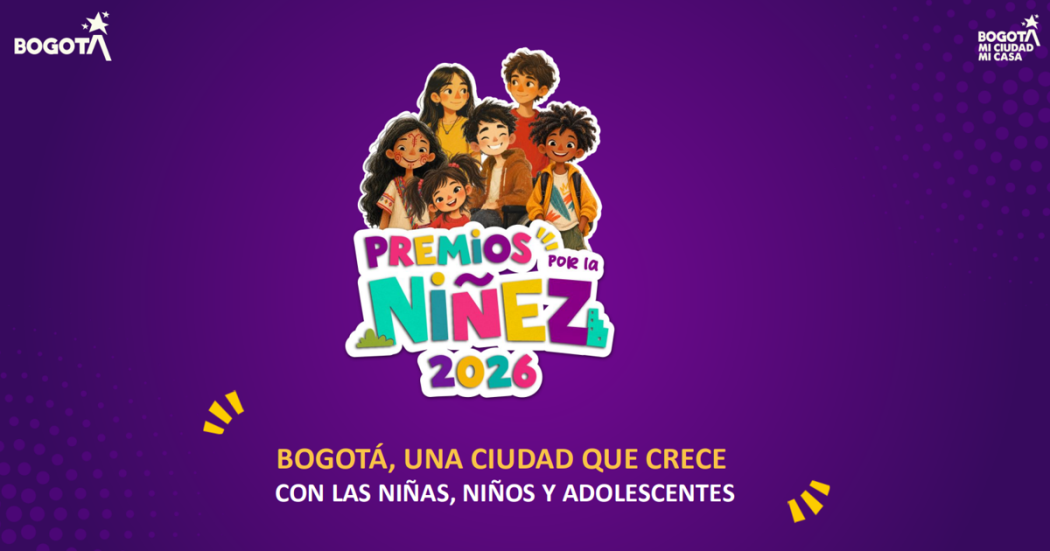 Foto de grupo de niños y adolescentes participando en un evento de muestras culturales.