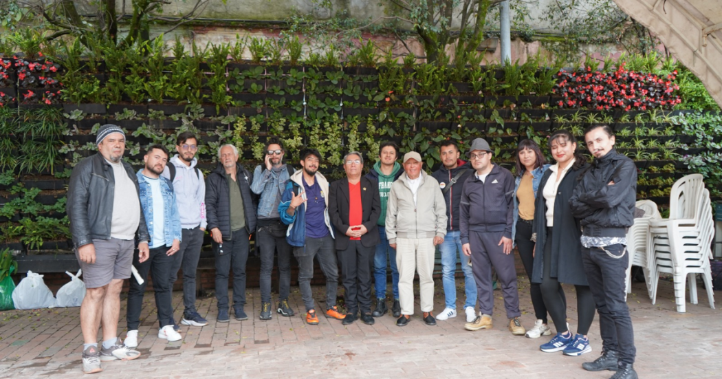 Foto de funcionarios de la Alcaldía Local de La Candelaria 
