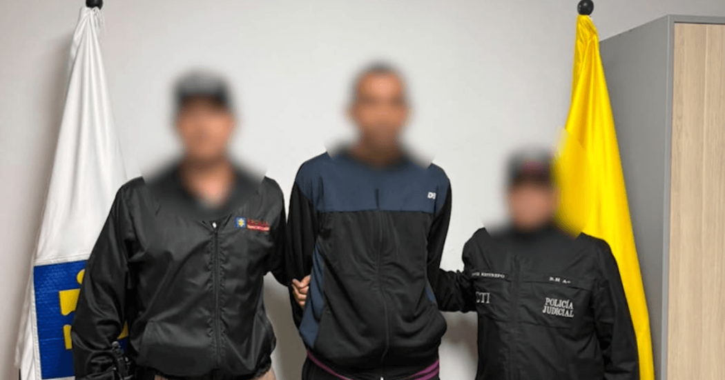 Hombre capturado por la Fiscalía.