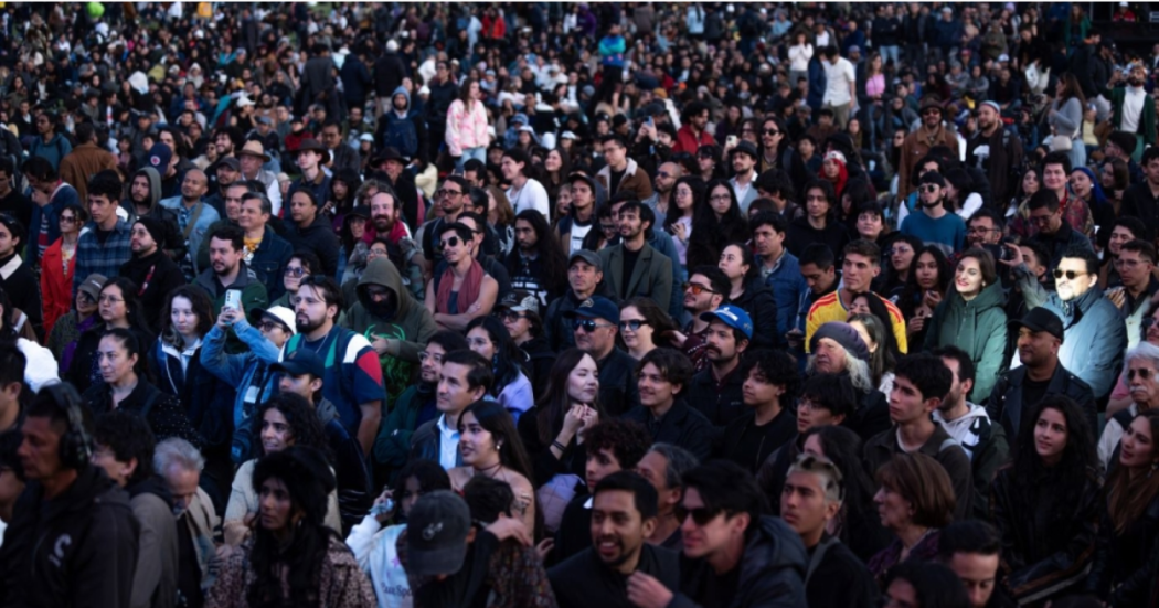 Imagen panorámica del parque El Country con los asistentes a Jaz al Parque.