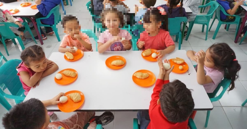 Niñas y niños menores de cinco años que asisten a jardines infantiles, reciben alimentos a través de Bogotá Sin Hambre 2.0