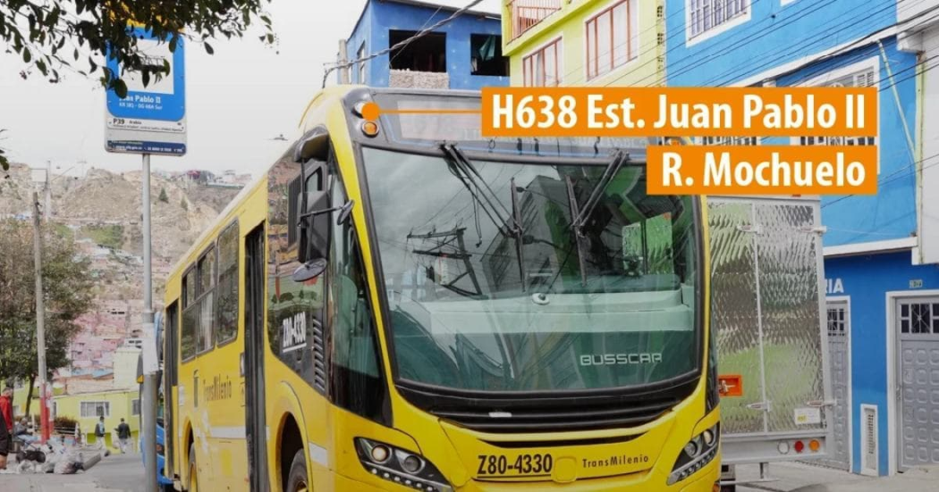 Foto de un bus de TransMilenio