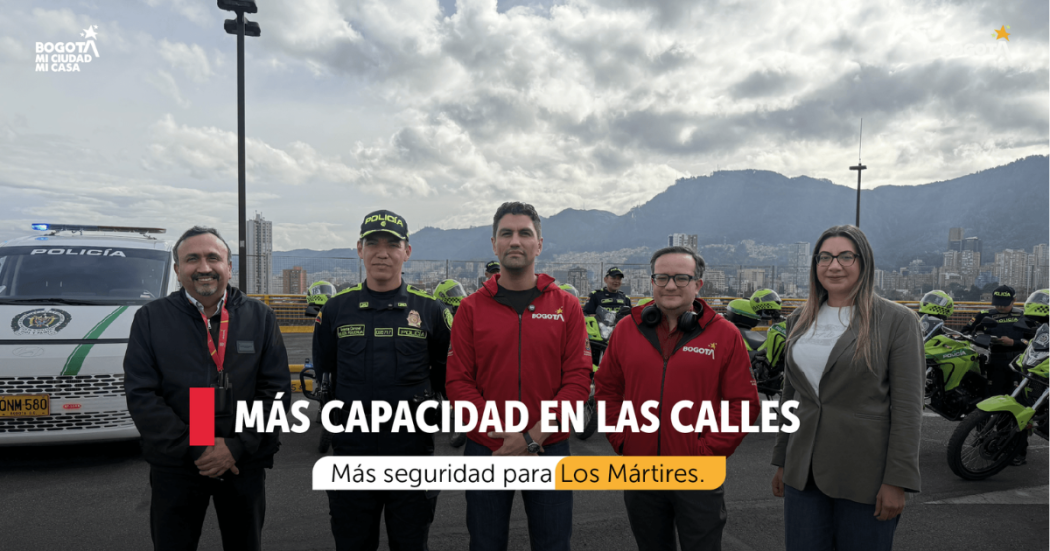 Foto de funcionarios de la Alcaldía Local de Los Mártires 