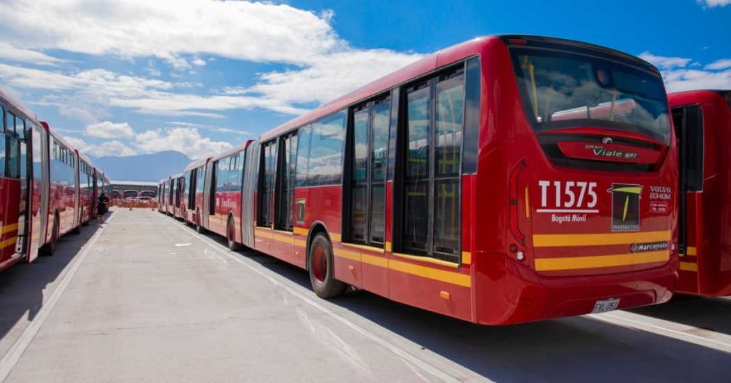Foto de buses de TransMilenio