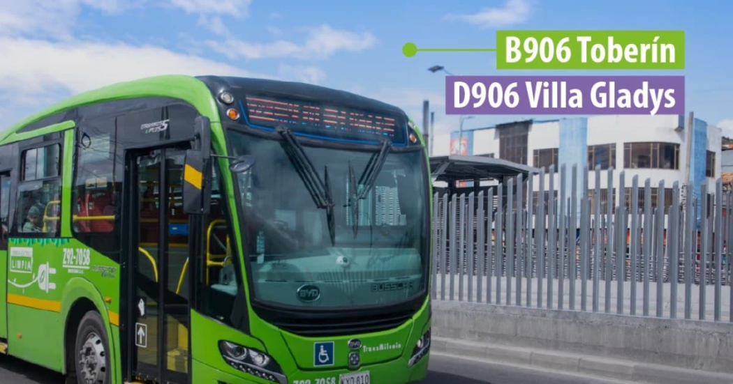 Foto de un bus de TransMilenio