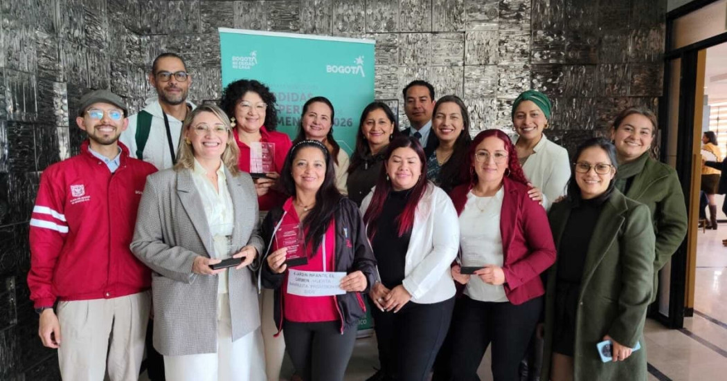 Funcionarios de la Secretaría Distrital de Integración Social con reconocimiento a programas que ponen freno a desperdicio de alimentos