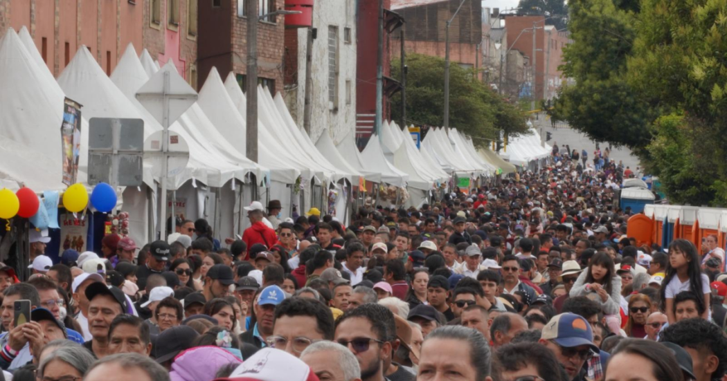 Foto de una aglomeración en Bogotá