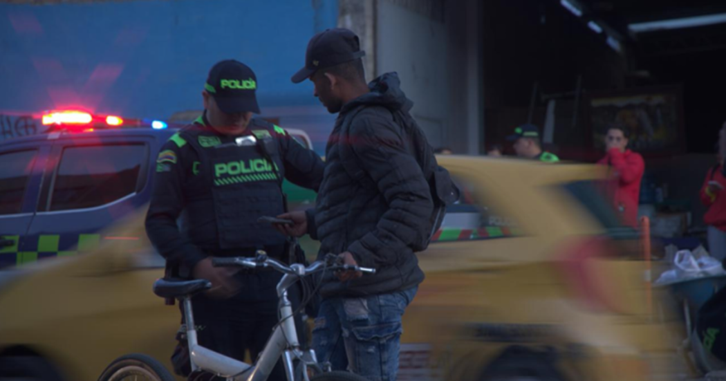 Foto de funcionarios del Distito en un operativo de control 