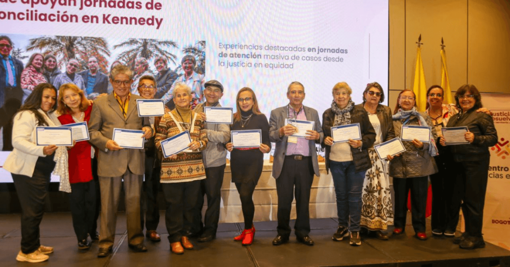 Actores comunitarios durante encuentro 'Justicias en Plural'.