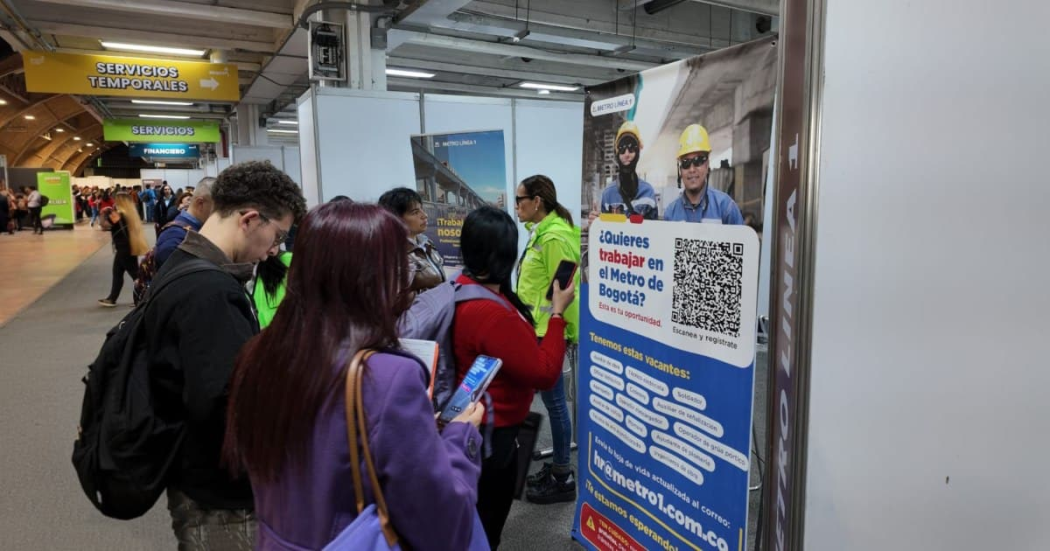 Foto de feria laboral en Bogotá.