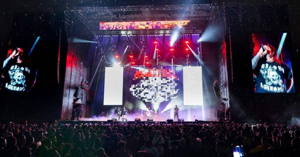 Imagen de banda en vivo en Rock al Parque 