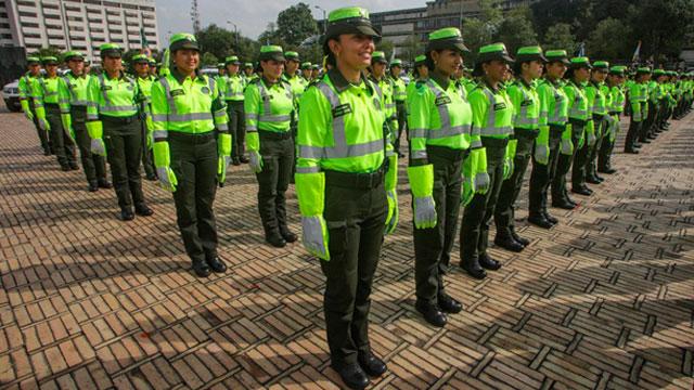 Policía de Tránsito en Bogotá se refuerza con 600 uniformadas