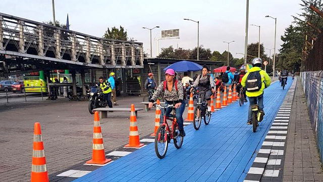 Mejoras en CicloRuta de la calle 80 para proteger peatones y ciclistas - Foto: Alcaldía Mayor de Bogotá