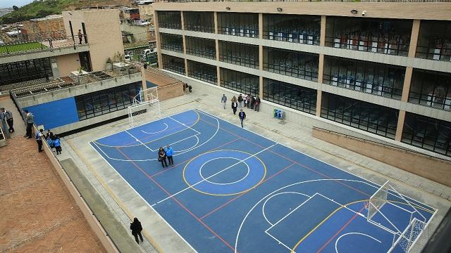 Alcalde Peñalosa entregó la reconstrucción del colegio Santa Librada - Foto:Comunicaciones Alcaldía / Diego Bauman