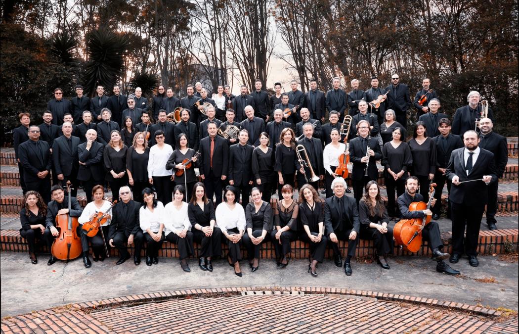 Un foto de la orquesta filarmónica de Bogotá