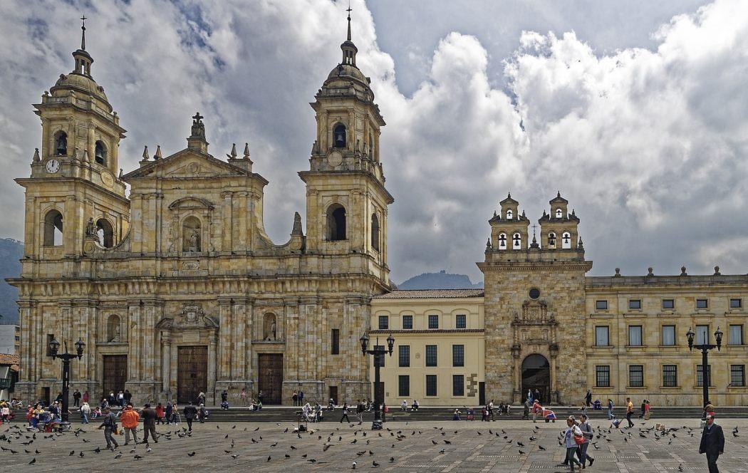 Plaza de Bolívar / Imagen tomada de Pixabay
