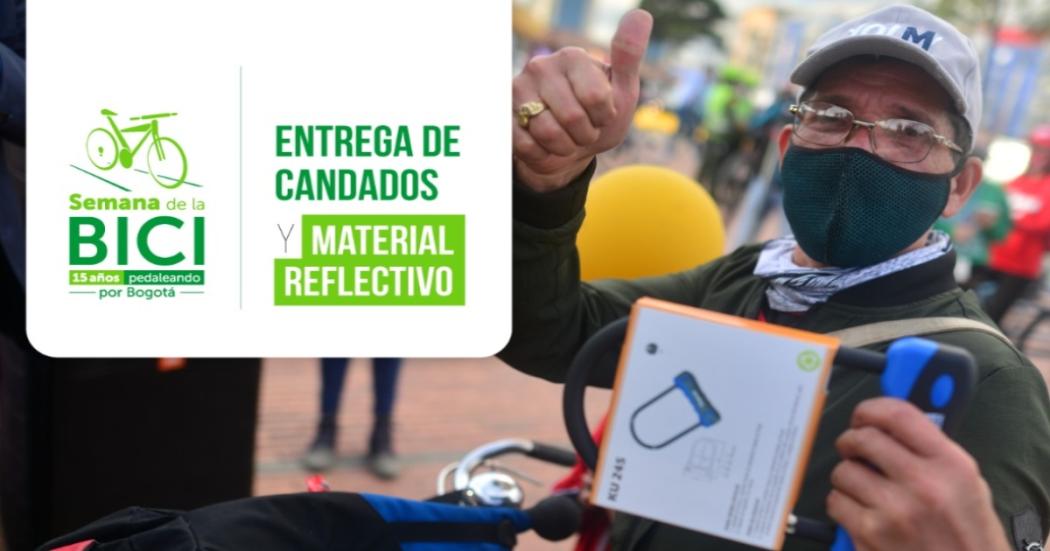 Semana de la Bici en Bogotá: Entrega de candados y material reflectivo