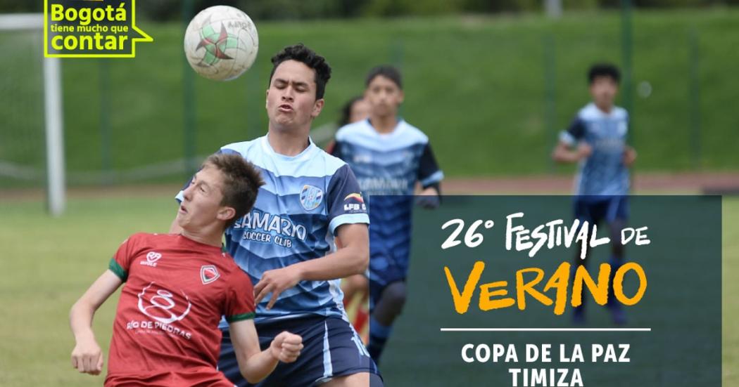Torneo de fútbol Copa La Paz en el estadio del Parque Timiza