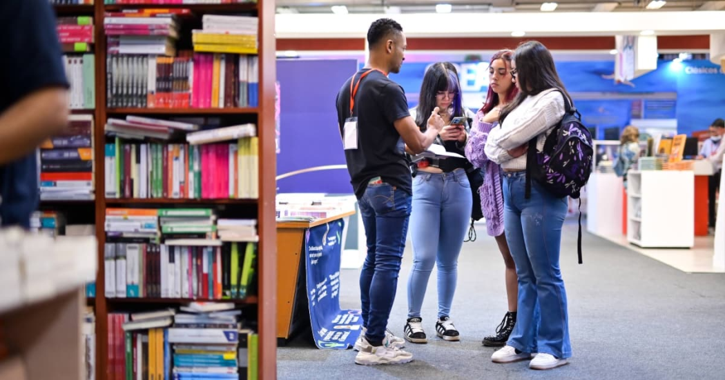 Charla: Bogodatos para la convivencia escolar en la Feria del Libro